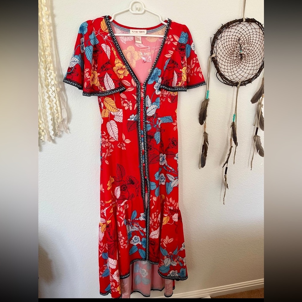 NWOT Flying Tomato Tropical Dress